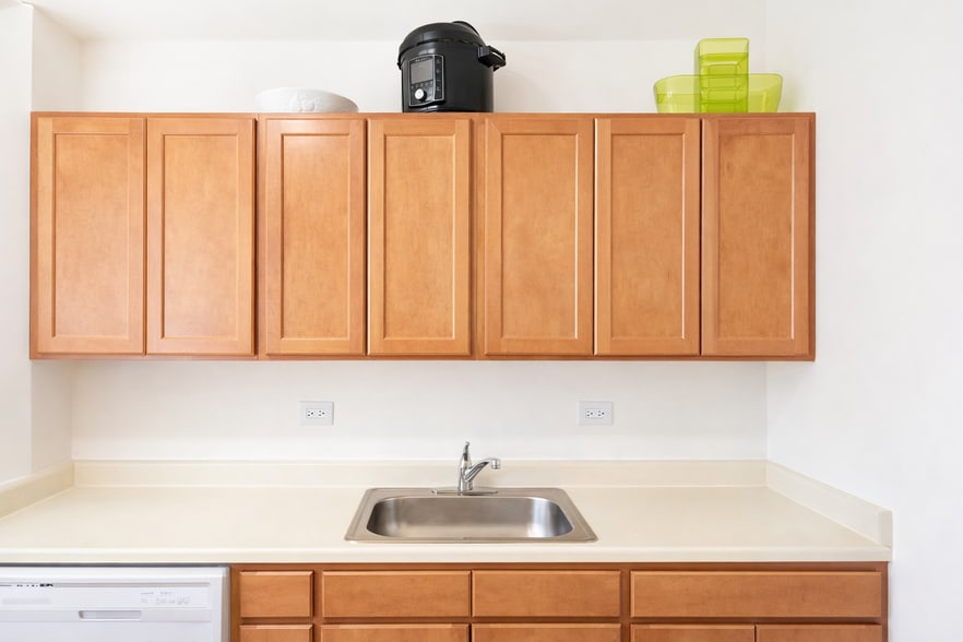 Building Photo - 2482 N Lincoln Ave