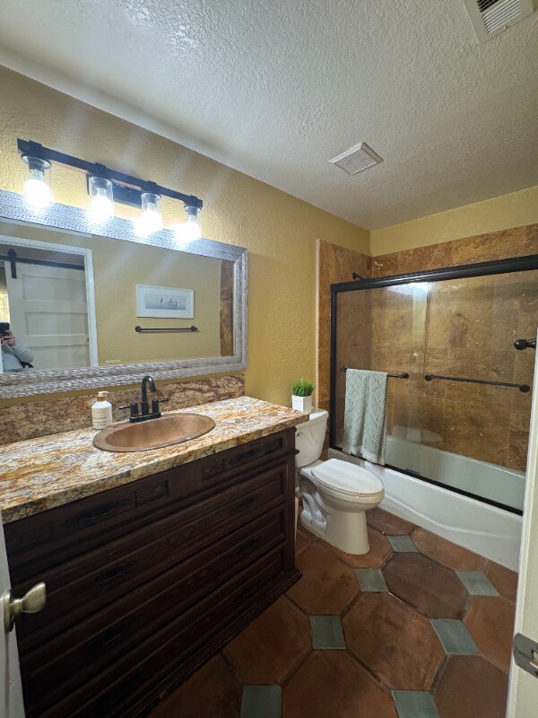 Building Photo - 1346 Miraflores Glen