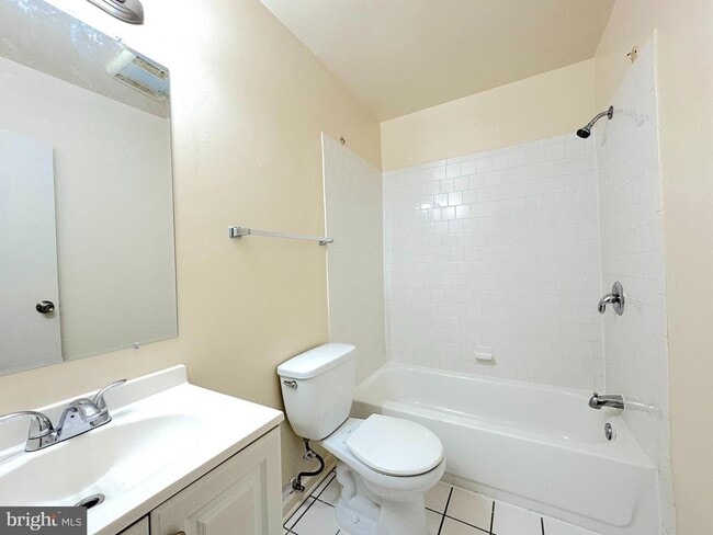 Building Photo - 4596 Conwell Dr