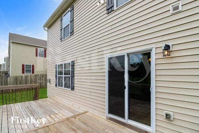 Building Photo - 1752 Abbott Oaks Dr