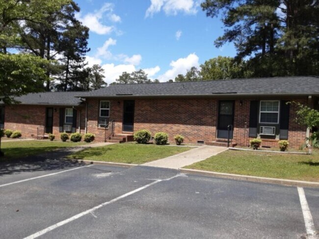 Primary Photo - 268 Brewster Dr