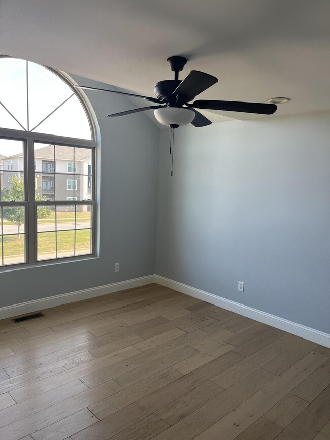 Building Photo - 2588 Kearney Ridge Boulevard