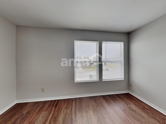 Building Photo - 1413 Dowell St