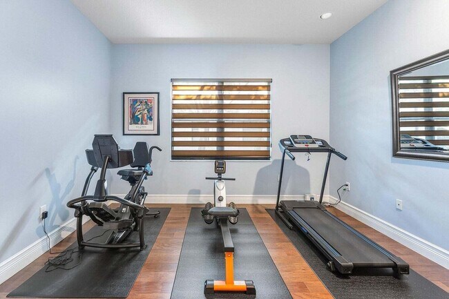 Building Photo - 16631 Chesapeake Bay Ct