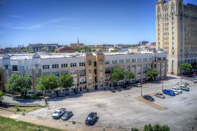 Building Photo - 201 W Lancaster Ave