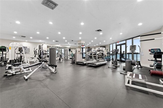 Building Photo - 6287 Bahia Del Mar Cir N