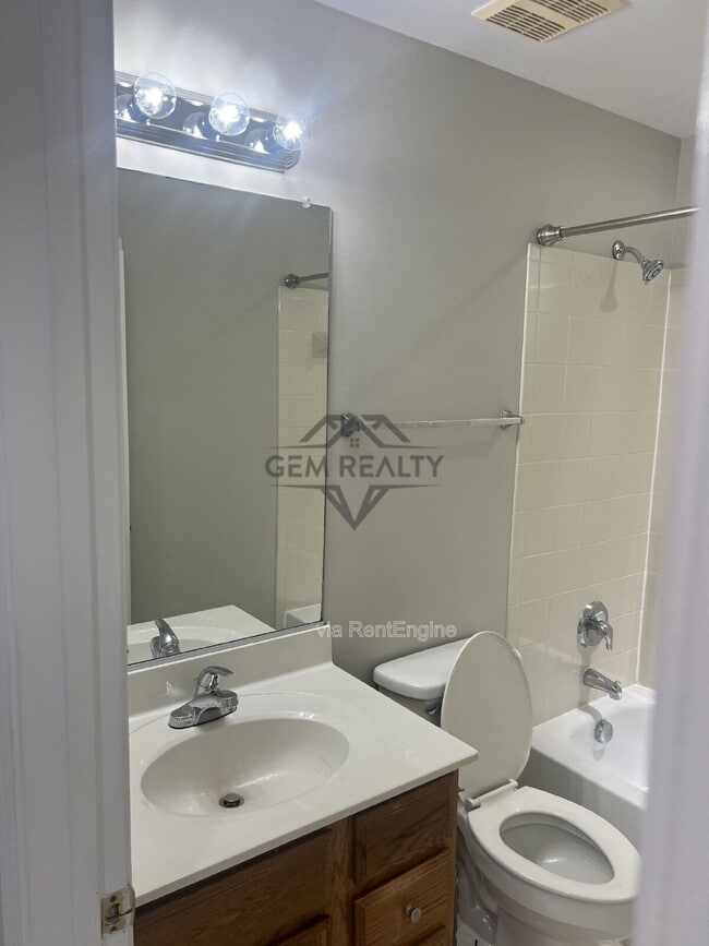 Building Photo - 3316 Broker Ln