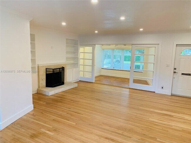 Building Photo - 1244 S Alhambra Cir