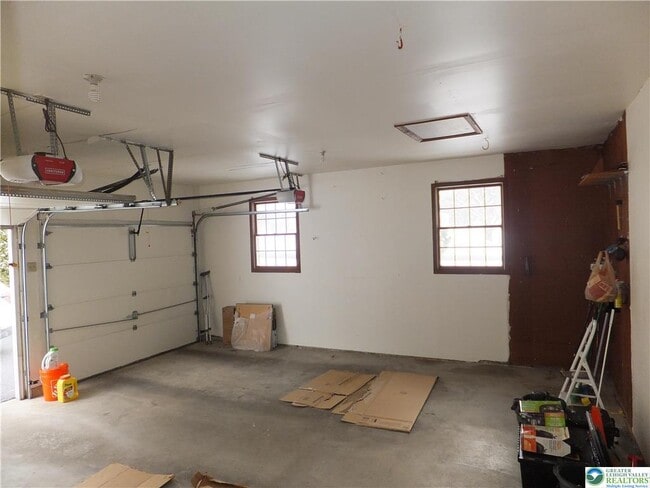 Building Photo - 1207 Kressler Rd