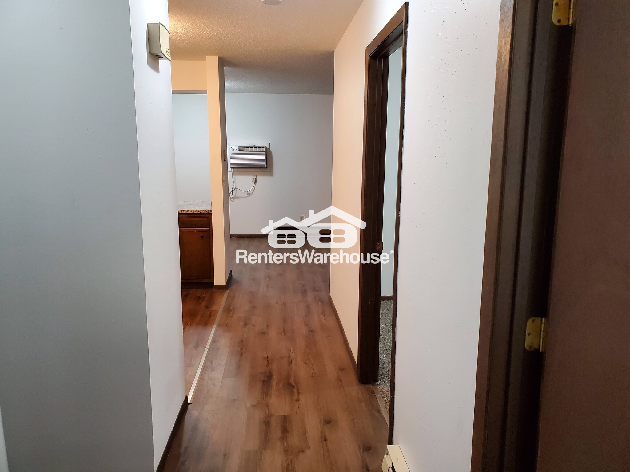 Building Photo - 29 2nd St