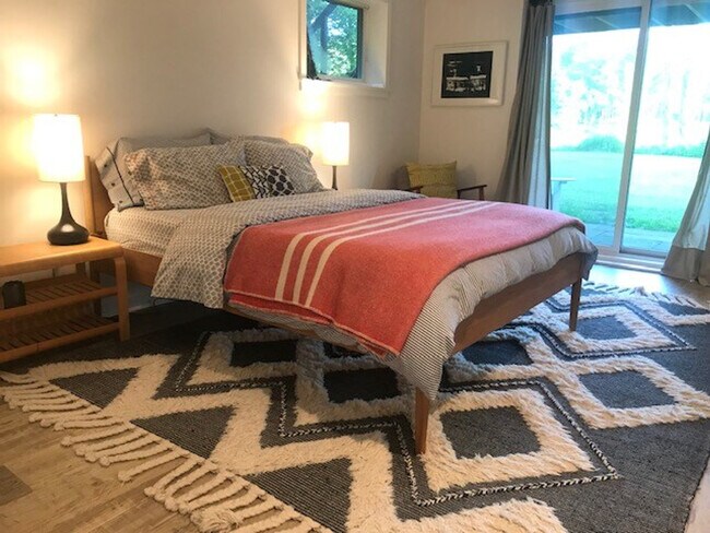 Building Photo - 296 Brick School Rd