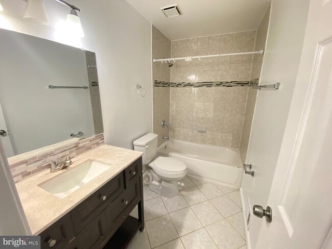 Building Photo - 14817 Winding Loop