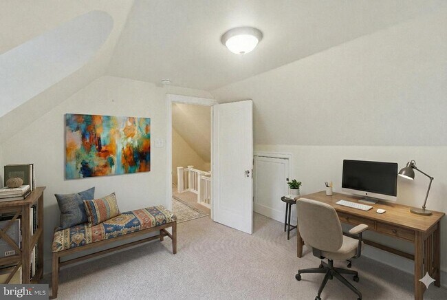 Building Photo - 62 W Lodges Ln