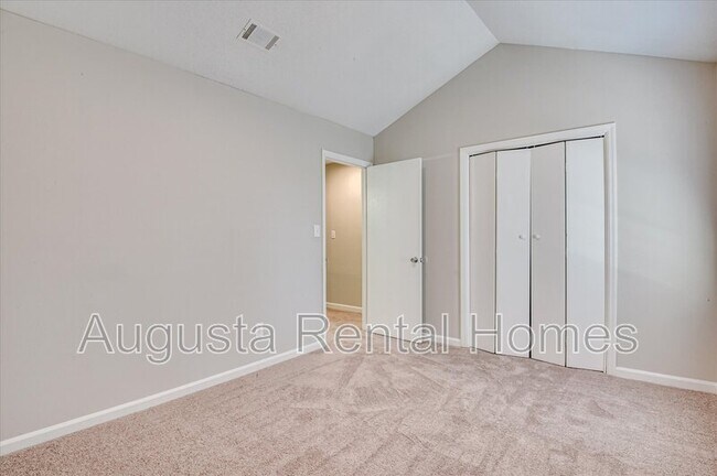 Building Photo - 164 Chalet North CT