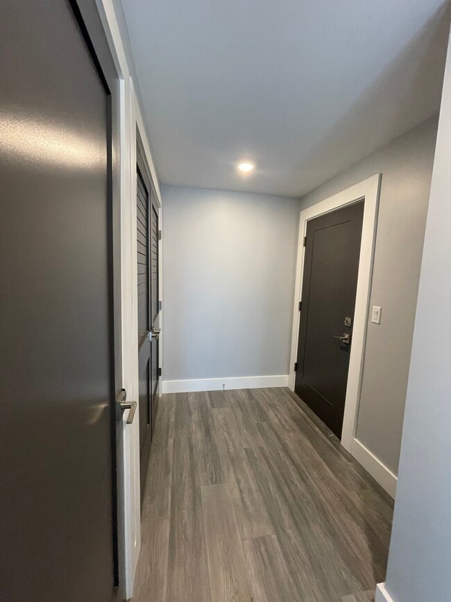 Building Photo - 365 Western Ave