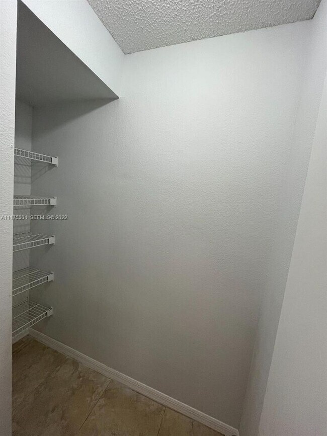 Building Photo - Spacious 2-bed, 2-bath apartment - Ponte Verde at Palm Beach Lakes