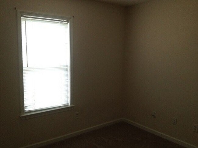 Building Photo - 7234 Peppercorn Ct