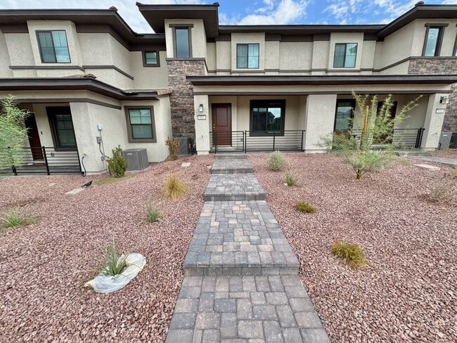 Primary Photo - NEW, NEW, NEW! BEAUTIFUL 2 STORY HOME WITH...