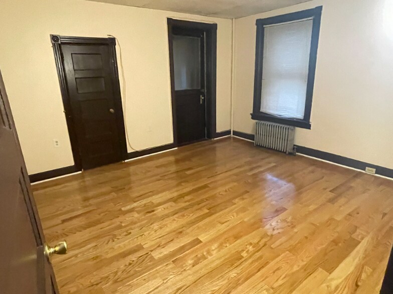 Building Photo - 134 S Franklin St