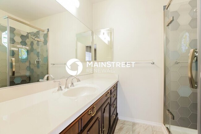 Building Photo - 3 Bedroom Pet-Friendly Home in Henderson, NV with Main Street Renewal