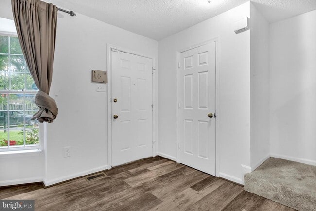 Building Photo - 6799 Snow Goose Ct