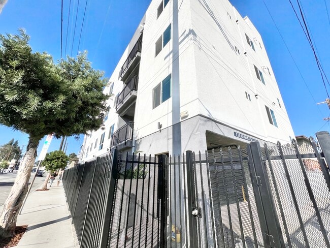 Building Photo - 1950 S Normandie Ave