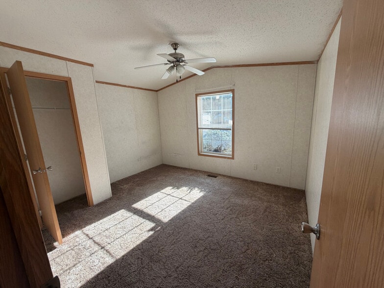 Building Photo - 5050 US-209