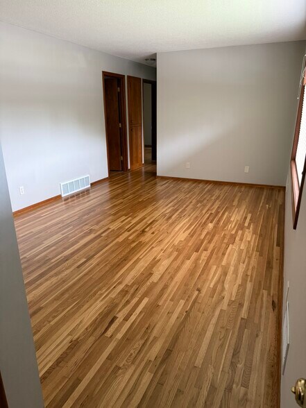 Building Photo - 1916 Turquoise Trl