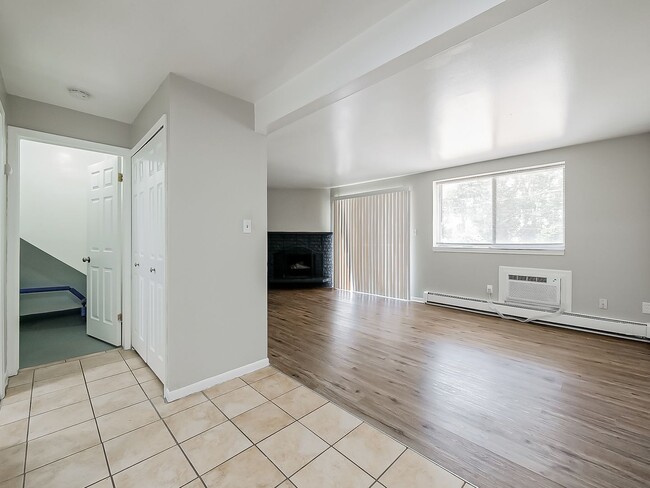 Building Photo - Charming Home in Desirable White Lake Neighborhood