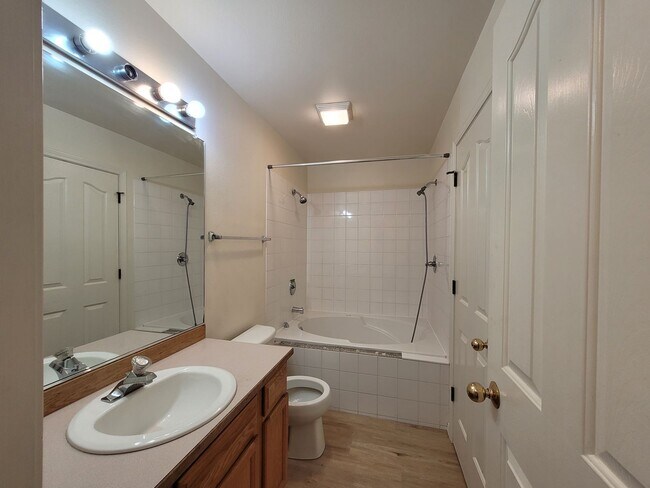 Building Photo - 1601 Waterwood Cir