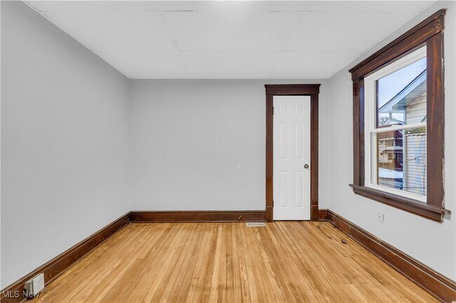 Building Photo - 4102 Brooklyn Ave