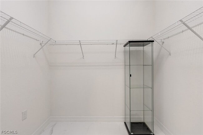 Building Photo - 11604 Meadowrun Cir