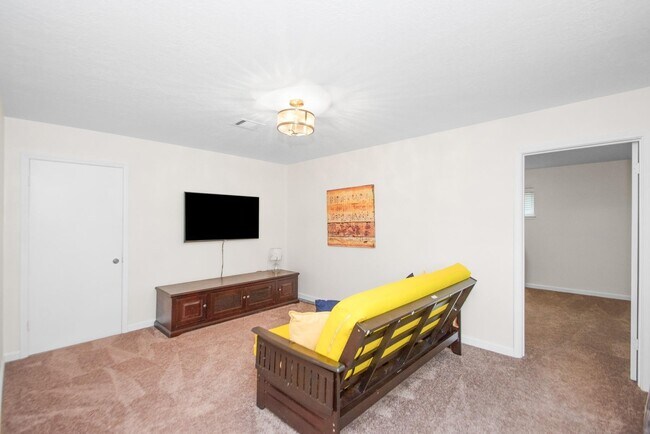 Building Photo - 89 Bayou Ln