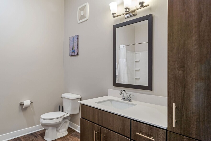 Building Photo - 501n N New Jersey St