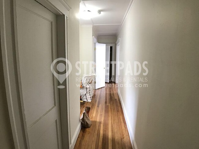 Building Photo - 1 bedroom in Boston MA 02215