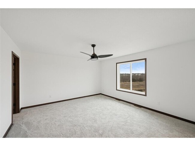 Building Photo - 18061 Walnut Circle