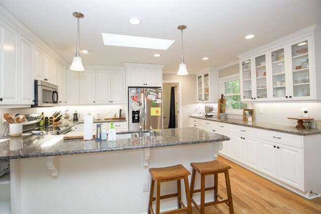 Building Photo - Spacious 3 Bedroom Home in Fayetteville, NC - Perfect for Family Living!