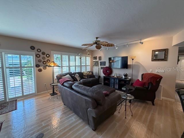 Building Photo - 3806 Gulf of Mexico Dr