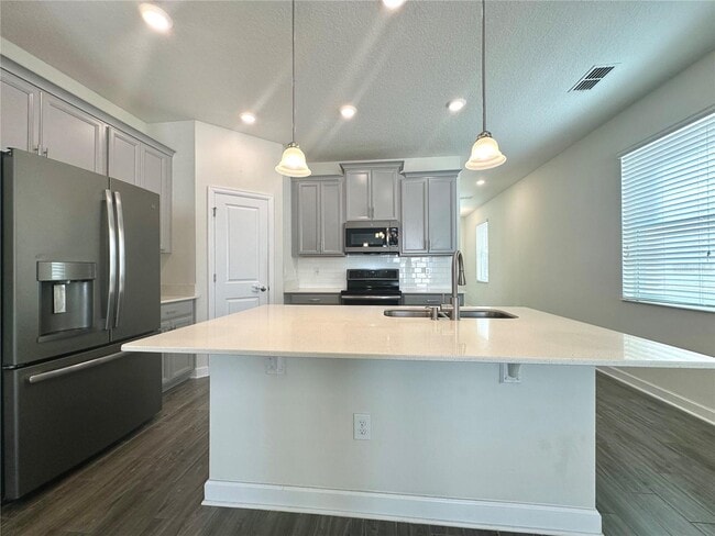 Building Photo - 10247 Love Story St