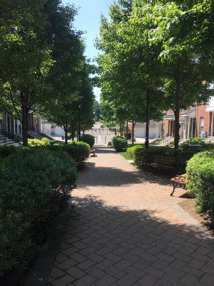 Building Photo - 28 Brewerytown Ct