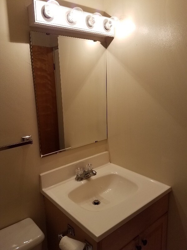 Building Photo - 500 S Depeyster St