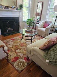 Building Photo - 6 Dunstable Rd