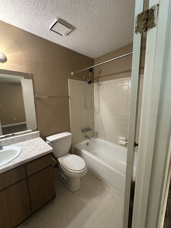 Building Photo - 5717 Burnette Pl