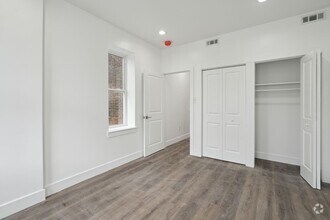 Building Photo - 5139 Pine St