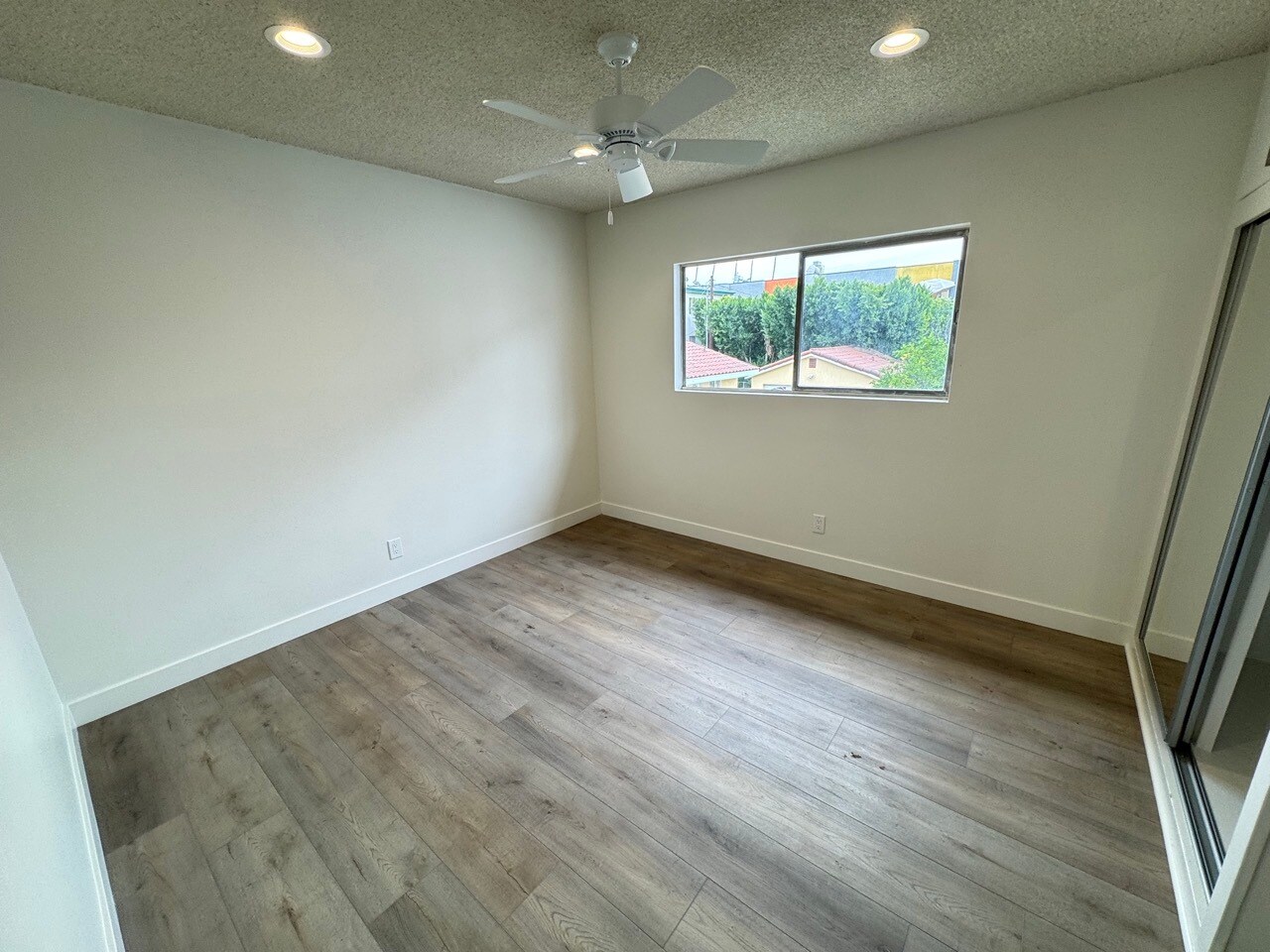 Building Photo - 1152 Ruberta Ave