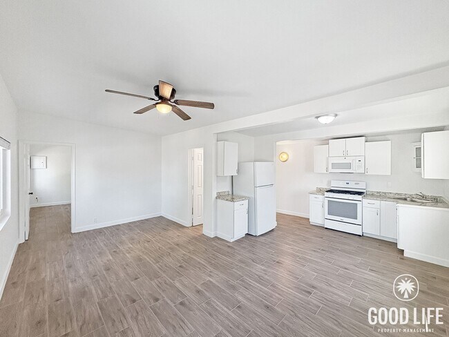 Building Photo - N Citrus Ave