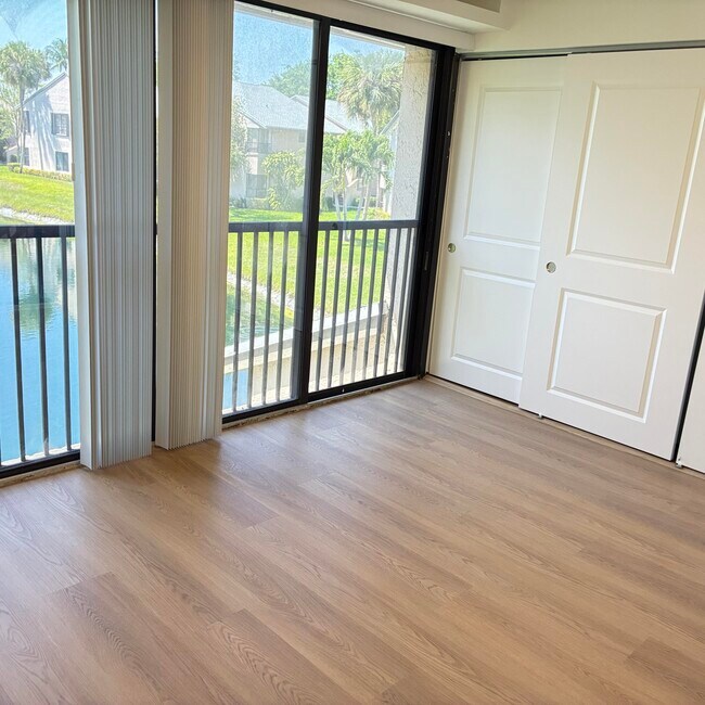 Building Photo - 3460 NW 47th Ave