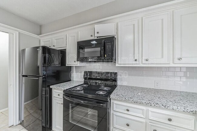 Building Photo - 4702 N Cashel Cir