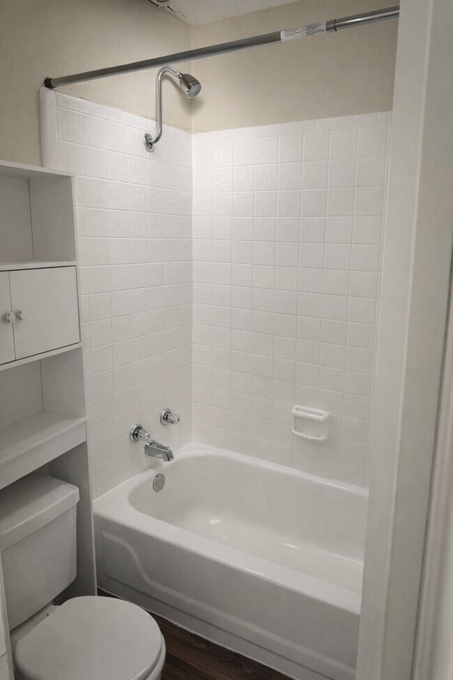 Building Photo - 5922 Westcreek St S