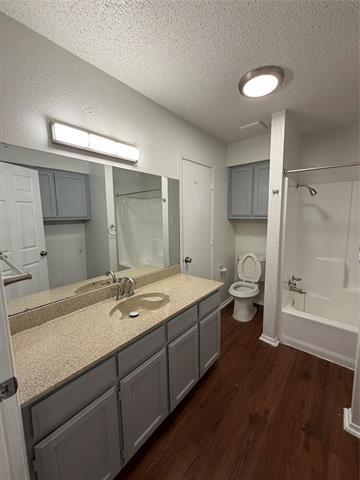 Building Photo - 3078 W Sycamore Cir